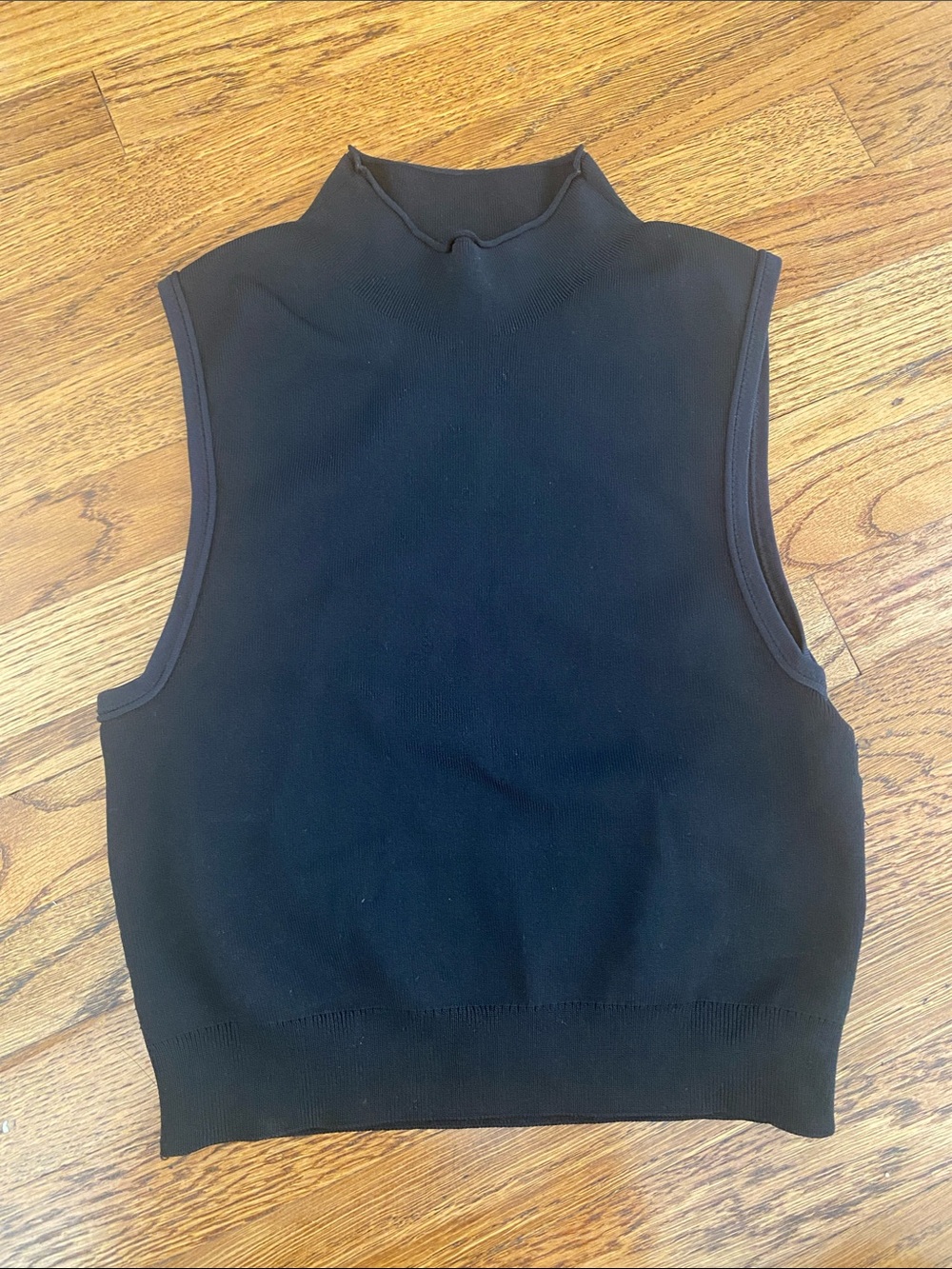 COS Black Ribbed Sleeveless Mock Neck Cropped Top EUC Size S